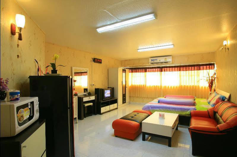 Deluxe At Popular Condo Bangkok Exterior photo